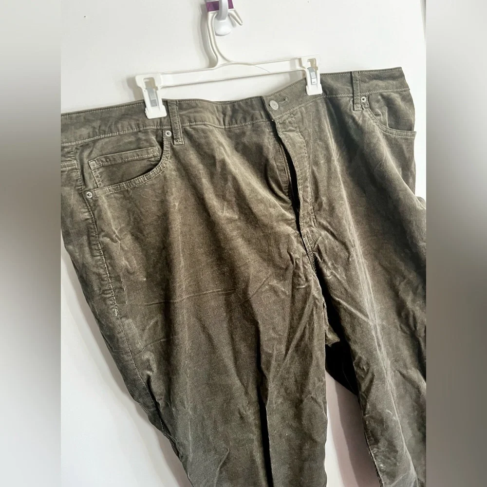 Old Navy High-Waisted OG Straight
Corduroy Ankle Pants Olive Trousers 28W - Picture 9 of 12